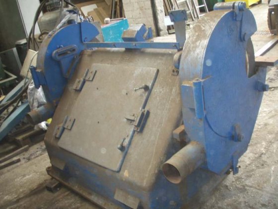 DÜRRSCHMIDT 双落地式磨床，直径 760 x 80