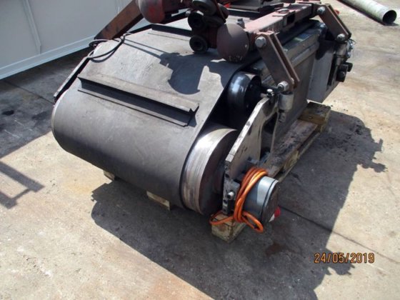 オーバーバンドマグネット 650 mm、2.2 kW