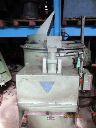 V+S 型芯砂搅拌机，120 升