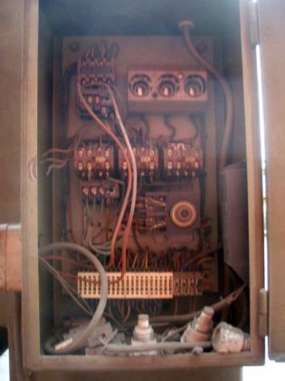 立式金属带锯床，悬臂 610 毫米