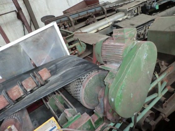 橡胶带输送机 3600 毫米，实用宽度 500 毫米