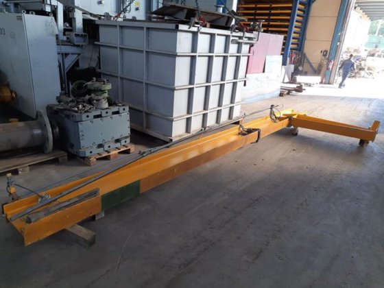 柱式回转起重机 1000 千克