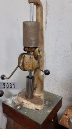 Zandstamper lab G&F, type SPRA