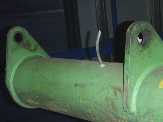 立柱式回转起重机 ± 250 千克；± 270