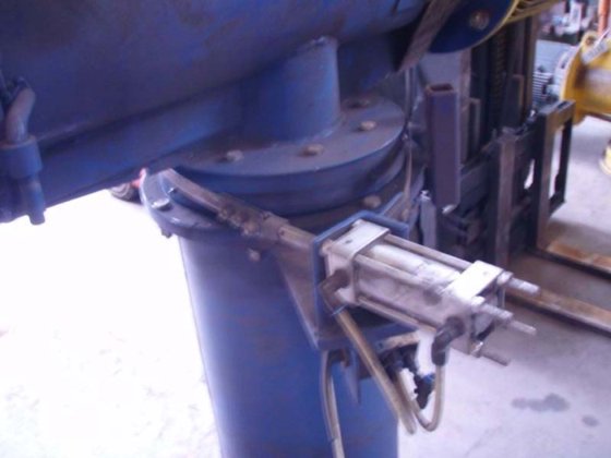 螺旋搅拌机总建筑面积，± 3 - 4 吨/小时