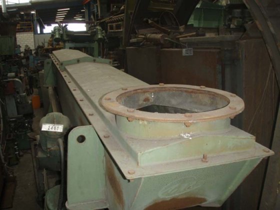 振动槽 3750 x 400mm KÜTTNER