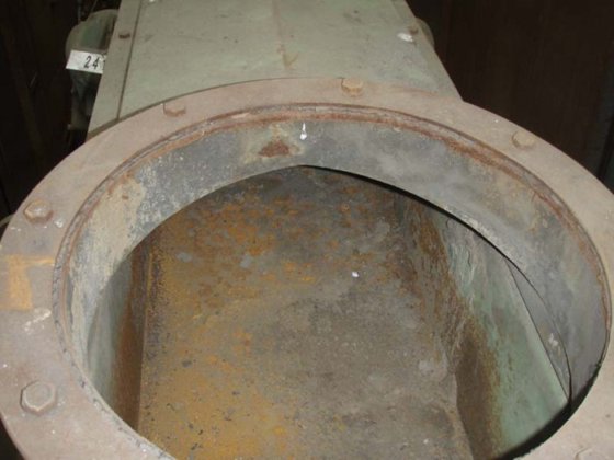 振动槽 3750 x 400mm KÜTTNER