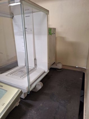 梅特勒-托利多精密秤