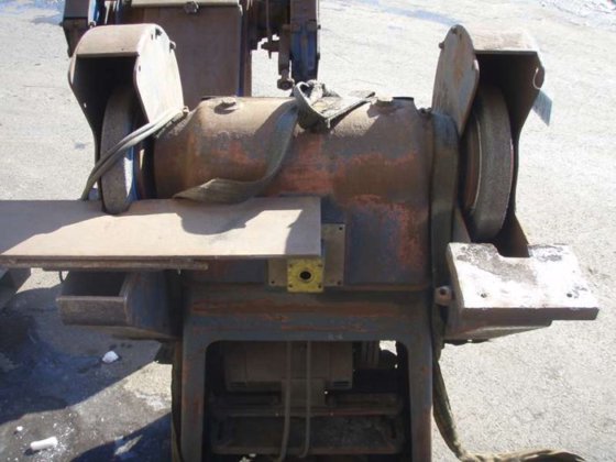 双层磨床，直径 600 毫米，非恒速，45 米/秒