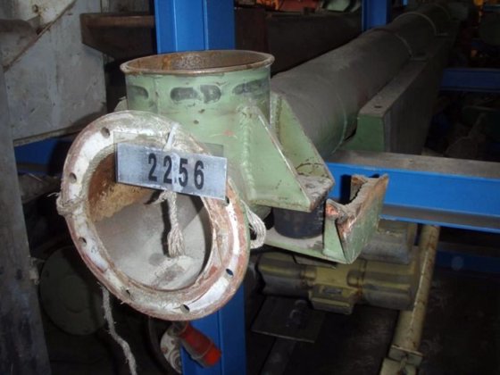 振动输送管，长 4200 毫米，直径 190 毫米