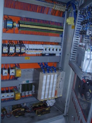 コアシューターPETERLE、コールドボックス18 l