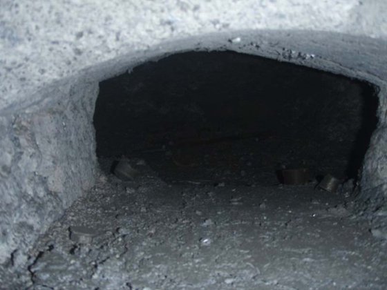 アルミ溶解炉STRIKO、ガス焚き、内容量1000 kg