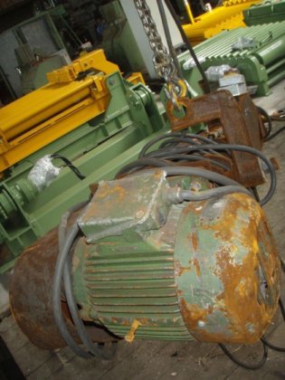 摆式磨床，直径 400 毫米，宽 65 毫米