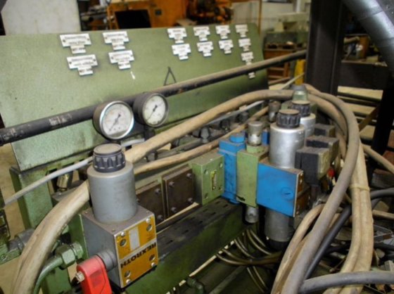 1983 22升自动射芯机，霍廷格（HOTTINGER