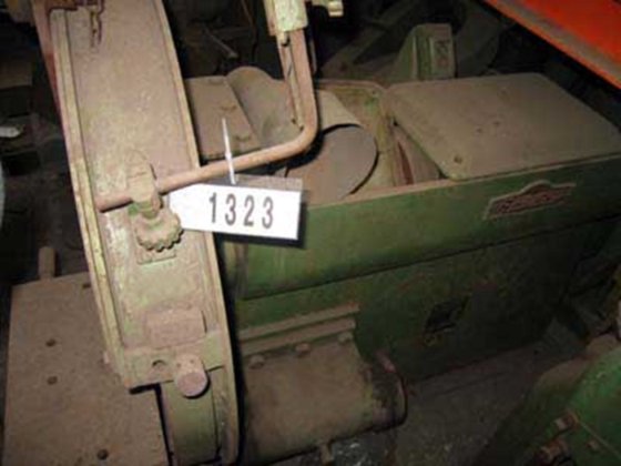 1964 落地式研磨机，直径 760 毫米