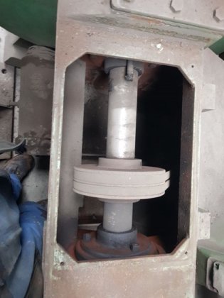 1964 落地式研磨机，直径 760 毫米