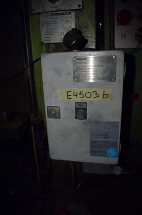 汉斯-肖恩 30t 液压去毛刺压力机