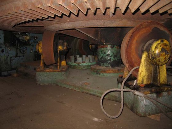 摆动式导流板，直径 2500 毫米