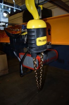 新型悬挂式起重机 2t KONE CRANES; 3825mm