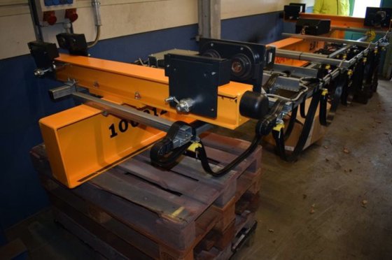 新型悬挂式起重机 2t KONE CRANES; 3825mm