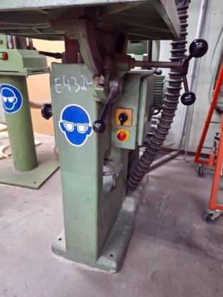 1985 垂直带式砂带机 ZIMMERMANN