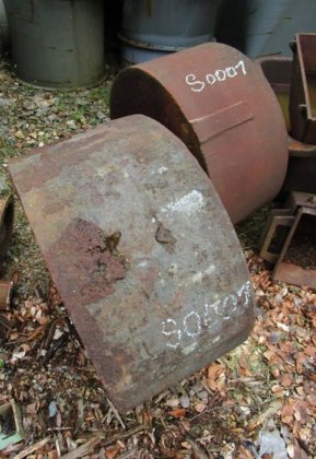 其余铸铁模具 ±1000 千克铸铁