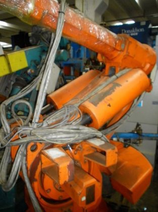 Robot d'ébarbage ABB ROBOSTICS