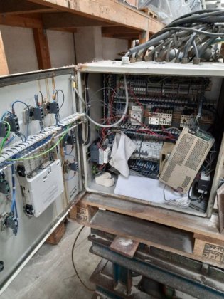 ふらん砂スクリューミキサーIMF 3トン/時間。