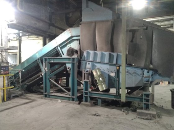 分離 - 振動コンボイヤー 3200×1600mm