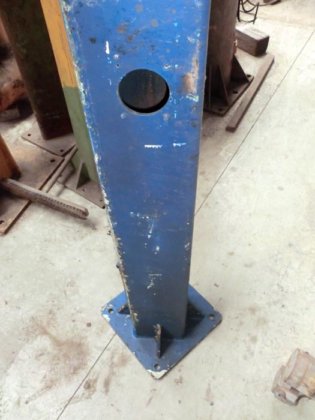 ピラールクレーン、250 kg