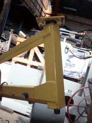 ピラールクレーン、250 kg