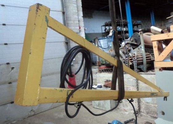 皮拉尔起重机，250 千克