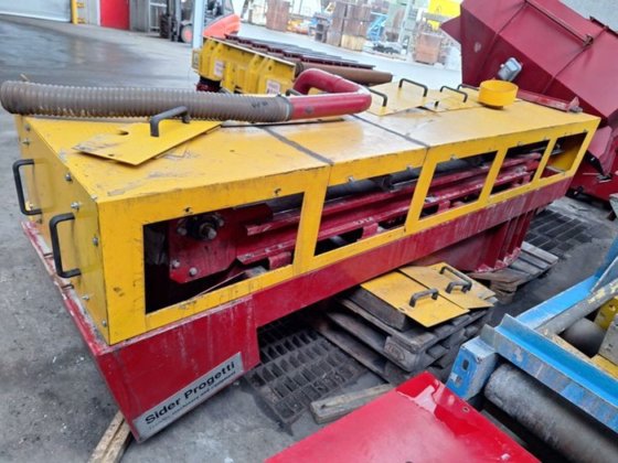 2009 振動テーブルとローラーコンベア付きスクリューミキサー SIDER PROGETTI