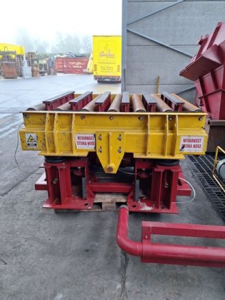 2009 振動テーブルとローラーコンベア付きスクリューミキサー SIDER PROGETTI