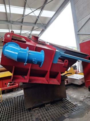 2009 振動テーブルとローラーコンベア付きスクリューミキサー SIDER PROGETTI