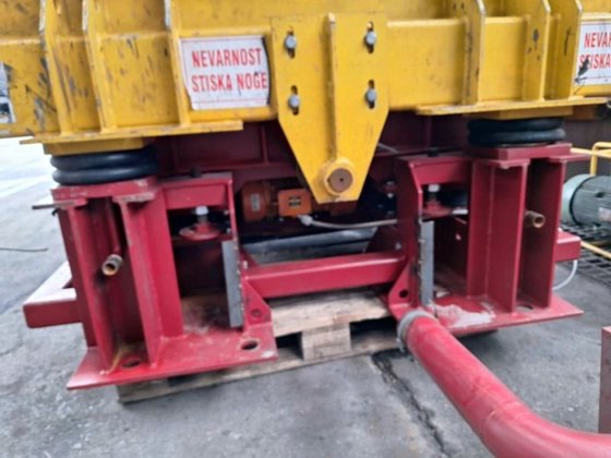 2009 振動テーブルとローラーコンベア付きスクリューミキサー SIDER PROGETTI