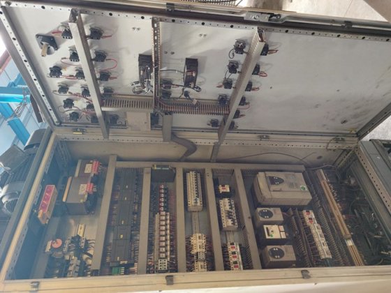 2009 振動テーブルとローラーコンベア付きスクリューミキサー SIDER PROGETTI