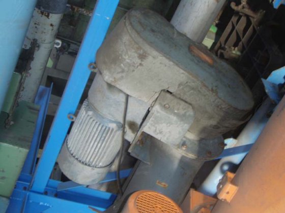 螺旋输送机 HONERT，有效长度 3200，直径 250 毫米