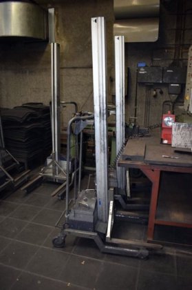 2006 电动升降车 TAWI 120 公斤