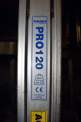 2006 电动升降车 TAWI 120 公斤