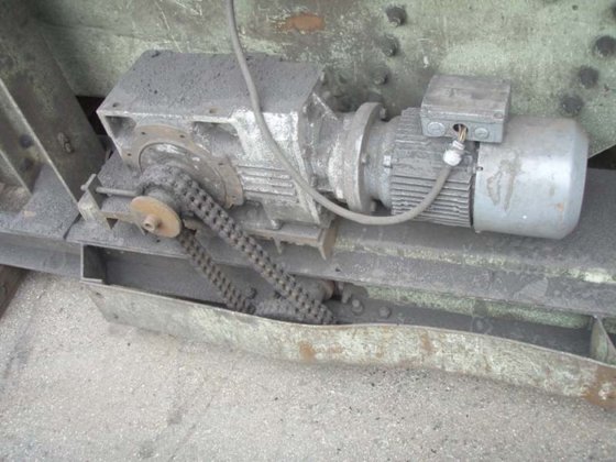 1990 震动装载输送机 SCHENCK