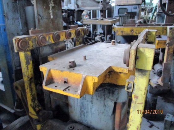 成形機 OSBORN, タイプ 722 RF