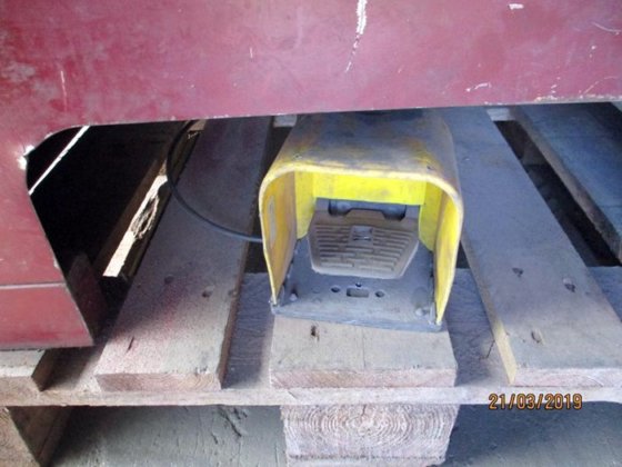 1991 Manual sandblasting unit 900mm