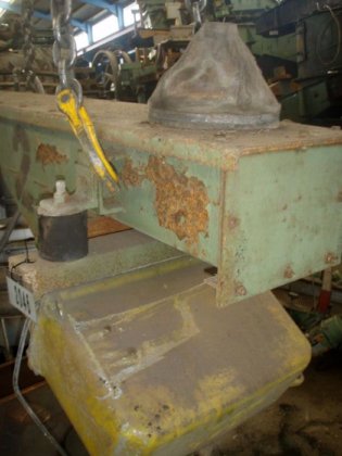 磁力振动槽，1470 毫米 x 200 毫米