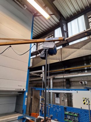 コラム式旋回クレーン ABUS 250kg