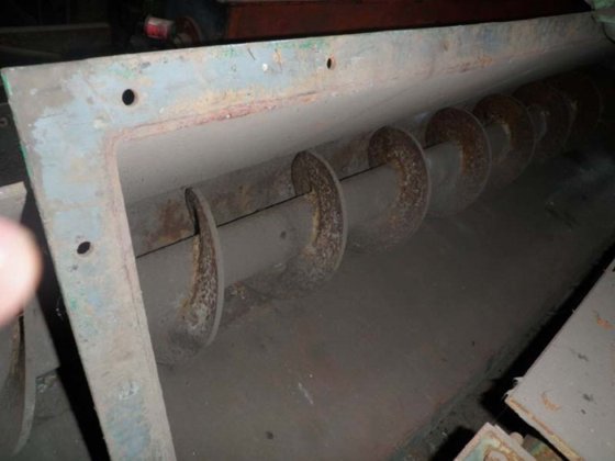 バンカー抽出用搬送スクリュー、長さ2700 mm