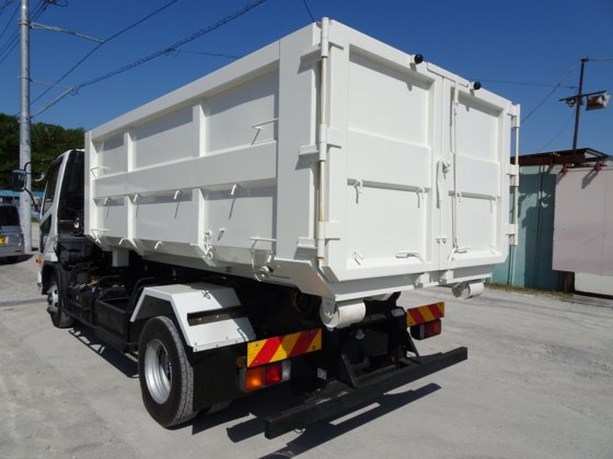 2016 三菱ふそう