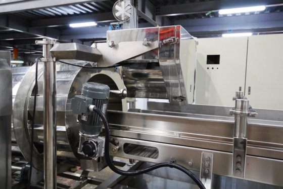 可調式自動灑粉機