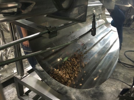 液体スプレーマシン