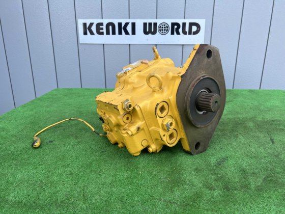 小松主泵：PN DFJ52369；小松主泵